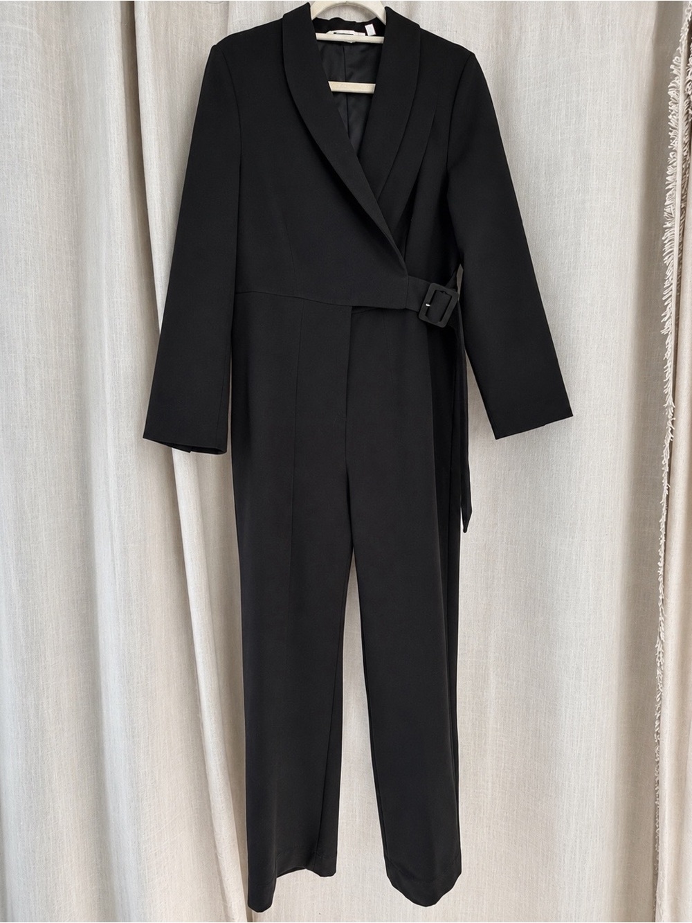 Black long sleeve collared one piece jumpsuit with belt size 8